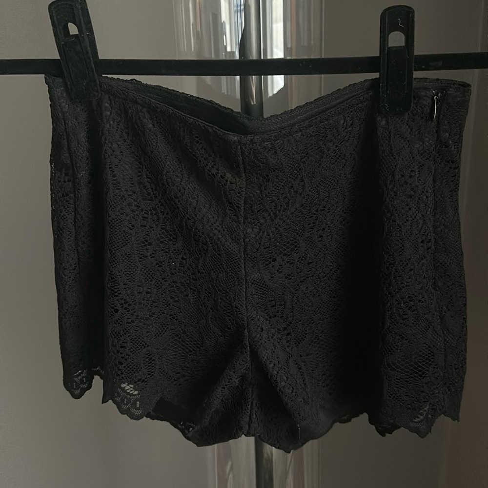 Zara Lace Mini Shorts - XS